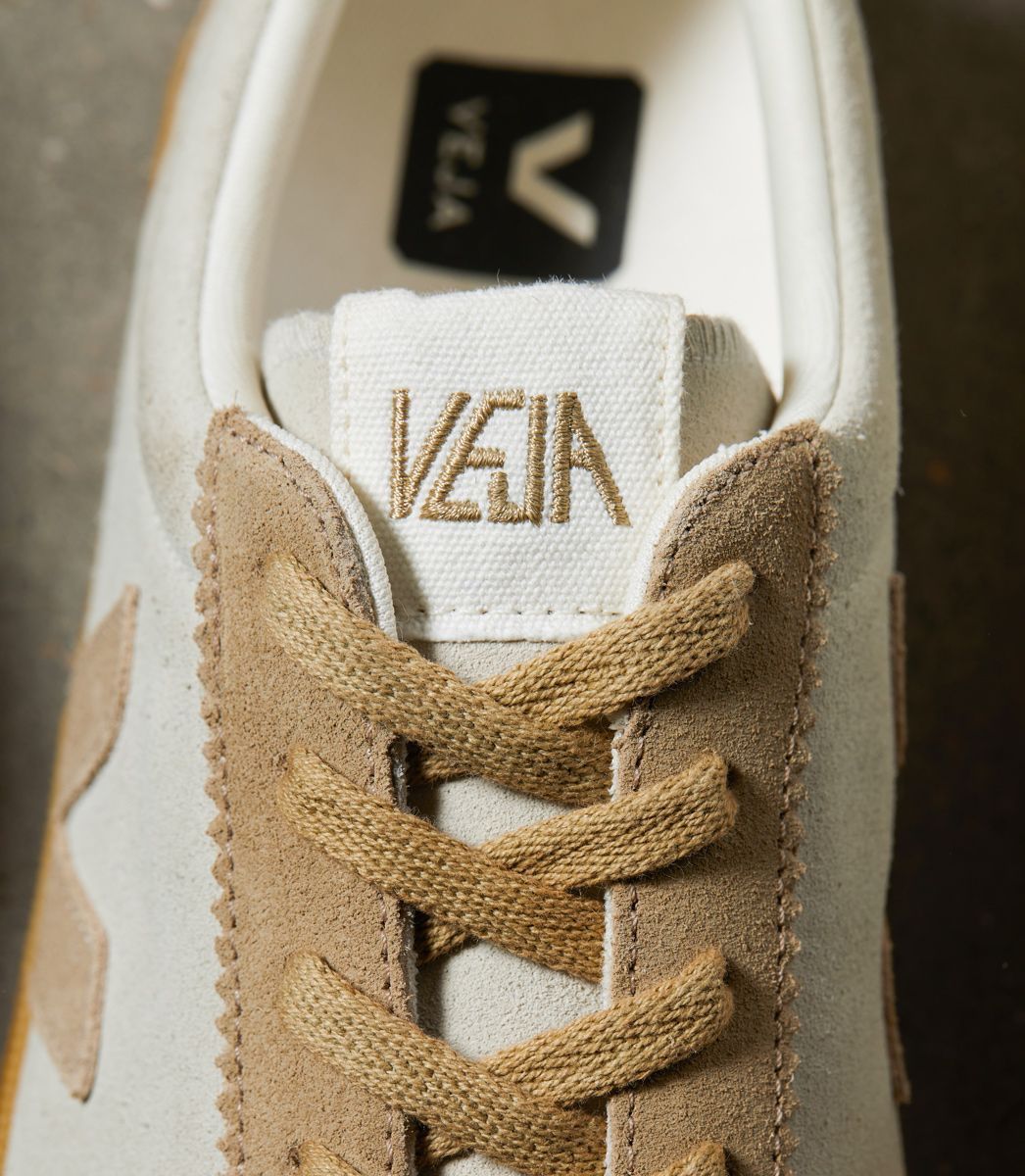 Zapatillas Veja de hombre Volley Suede Natural Sahara - Image 4